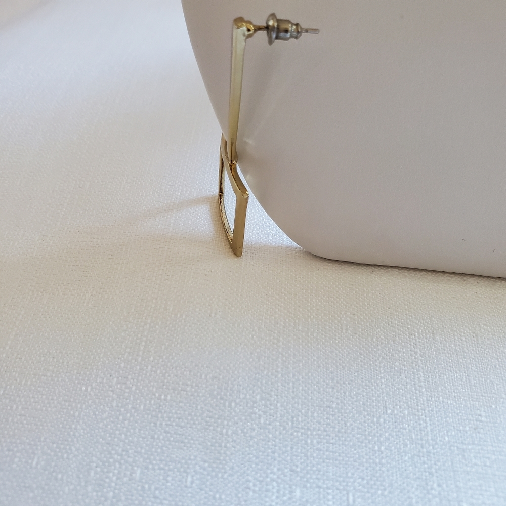 Gold square post hanging earrings‎ - Picture 7 of 10